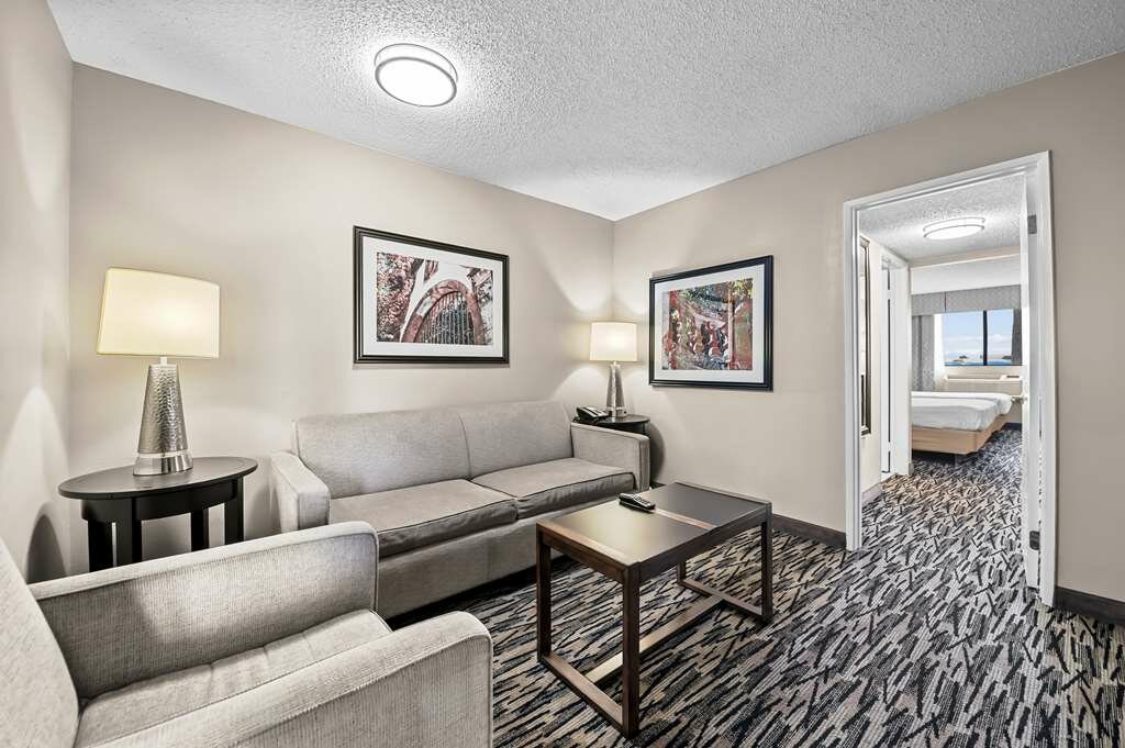 Фото Best Western Los Alamitos Inn & Suites