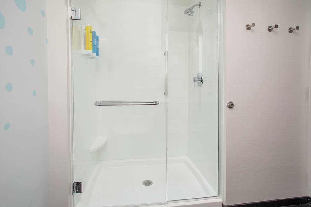 Фото Tru by Hilton Salt Lake City Midvale