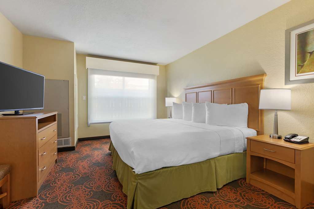 Фото Best Western Plus Waco North