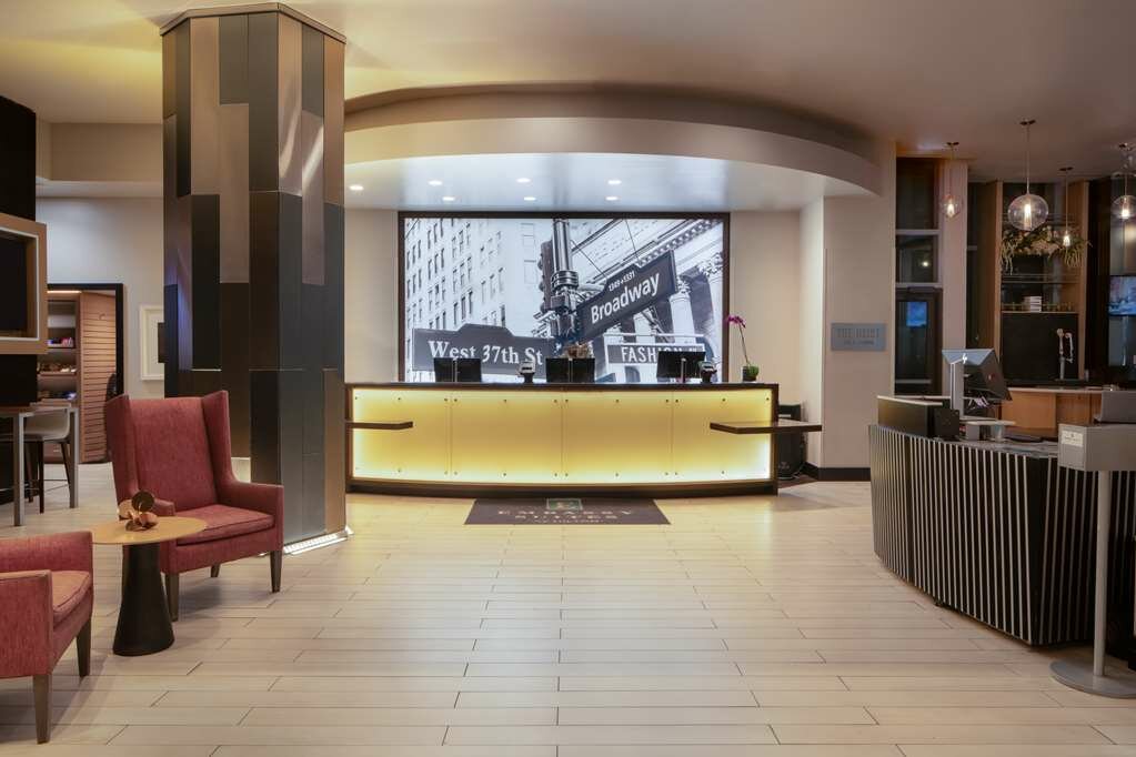 Фото Embassy Suites by Hilton New York Manhattan Times Square