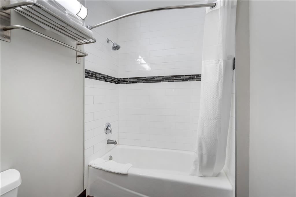 Фото SureStay Hotel by Best Western Beverly Hills West La