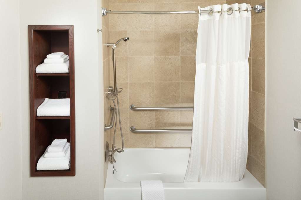 Фото DoubleTree by Hilton Asheville Biltmore