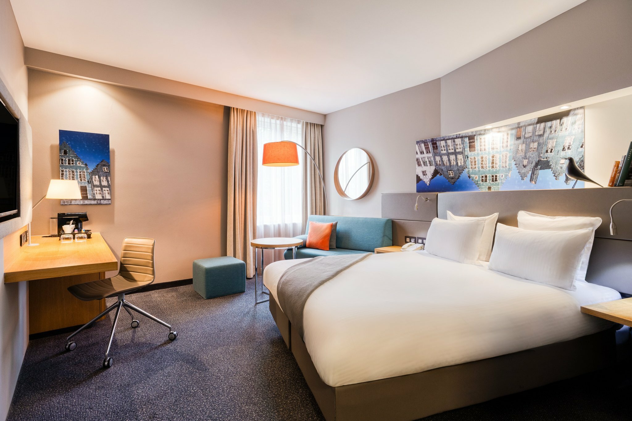 Фото Crowne Plaza Bruges