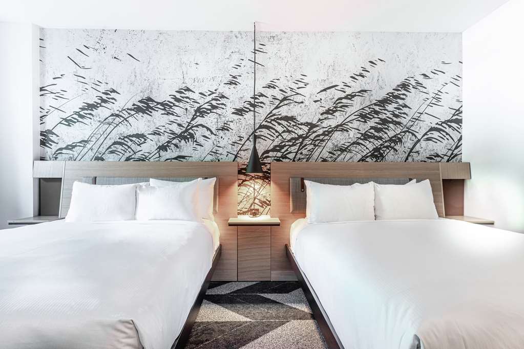 Фото DoubleTree by Hilton Quebec Resort