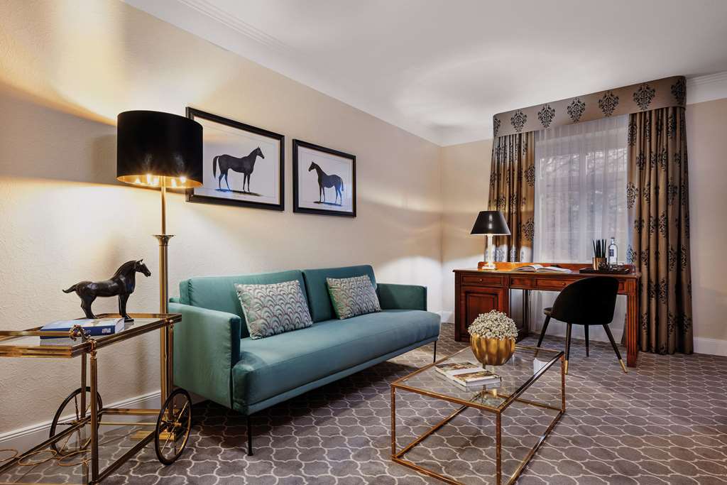 Фото Best Western Premier Parkhotel Engelsburg