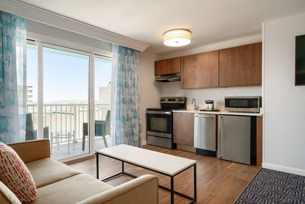 Фото DoubleTree by Hilton Ocean City Oceanfront