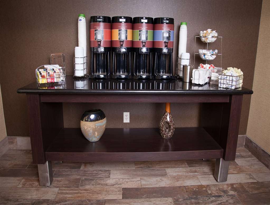 Фото Hampton Inn And Suites Dickinson, Nd