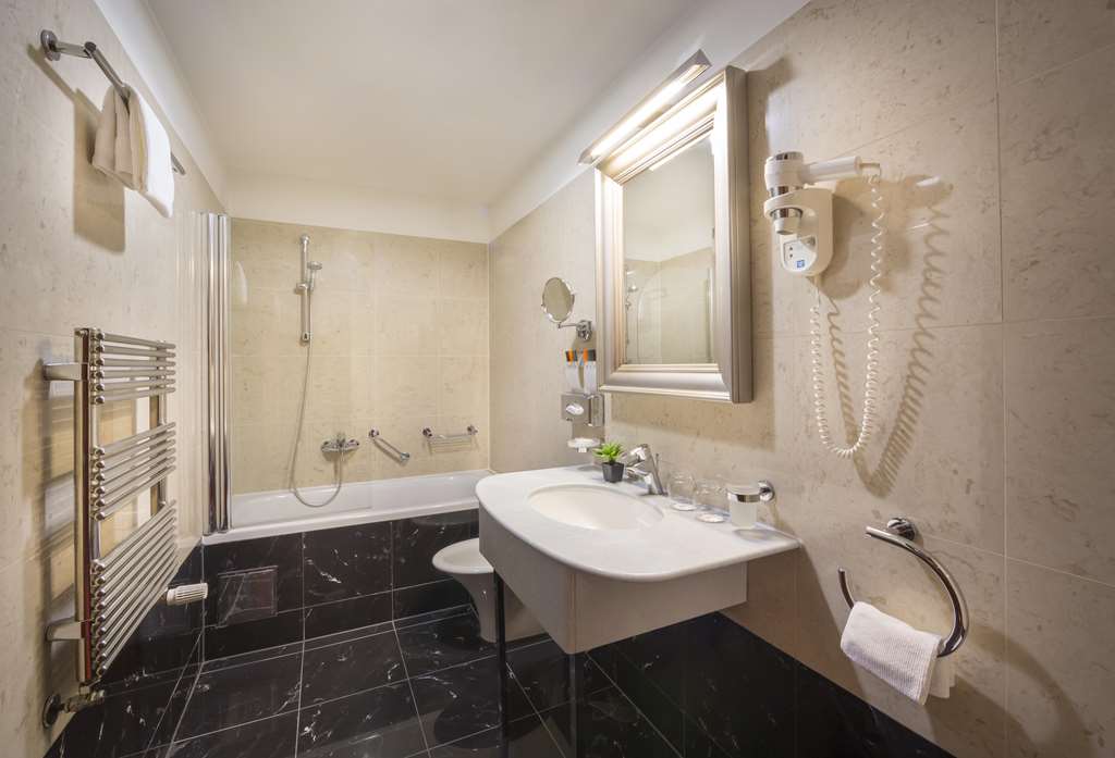 Фото Best Western Premier Hotel Astoria