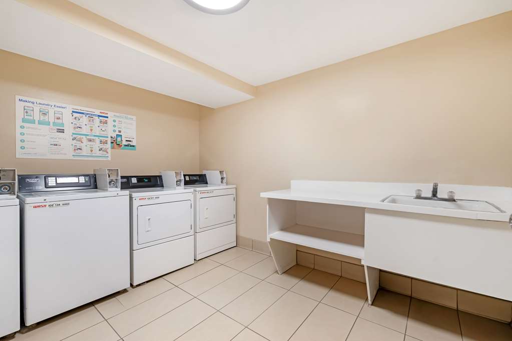 Фото Best Western Plus Newport Mesa Inn