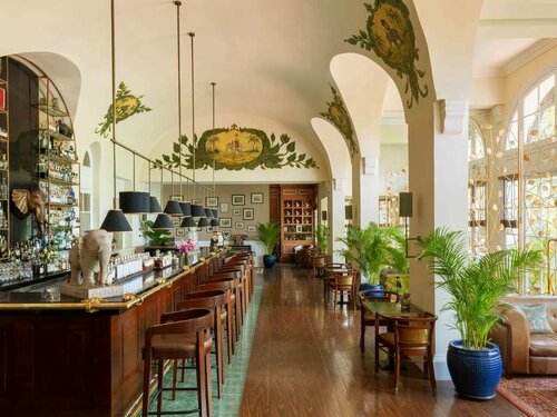 Гостиница Raffles Hotel Le Royal в Пномпене