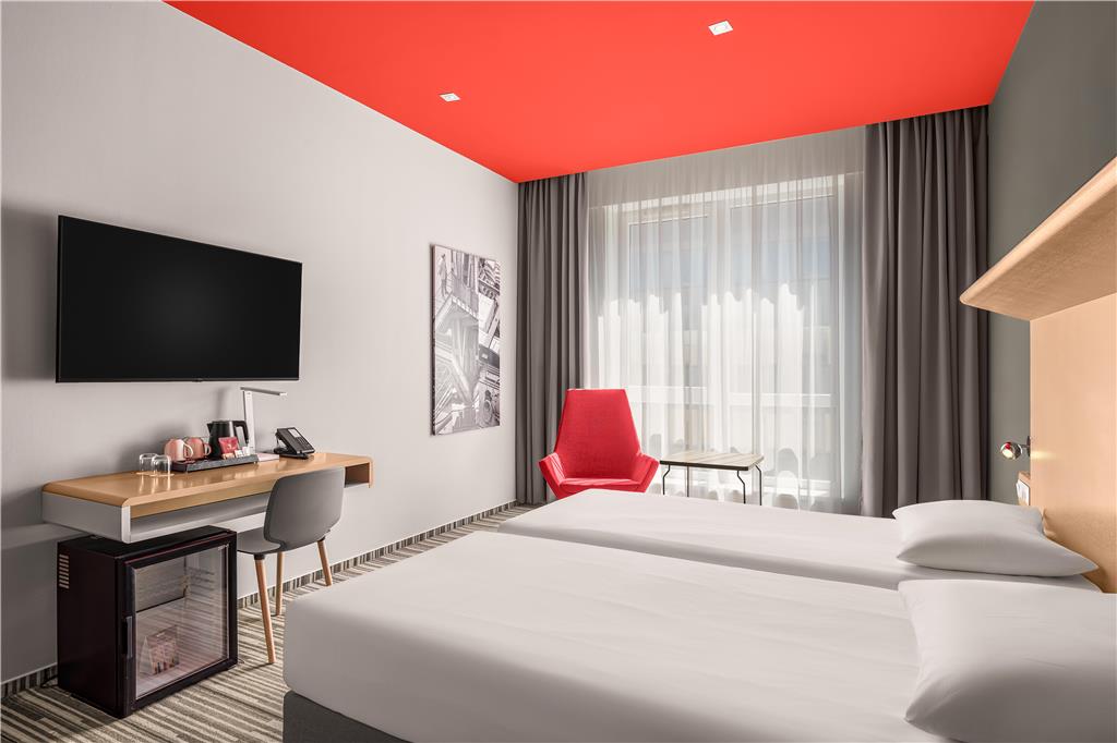 Фото Park Inn by Radisson Budapest