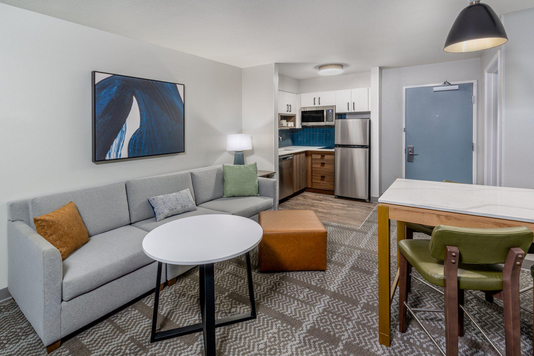 Фото Staybridge Suites Denver - Cherry Creek, an Ihg Hotel