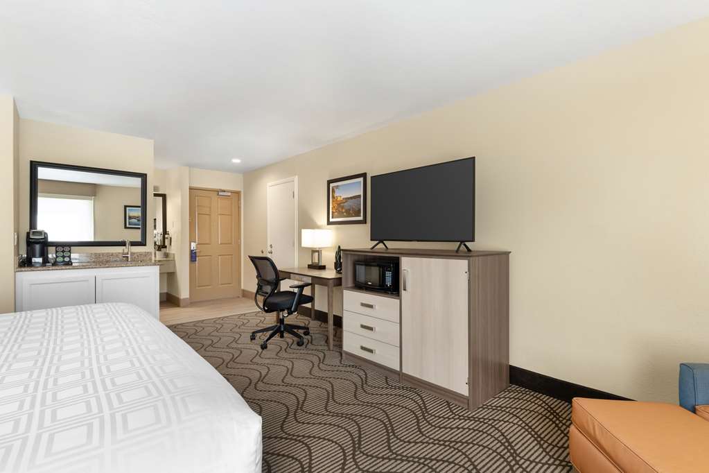 Фото Best Western Plus Heritage Inn