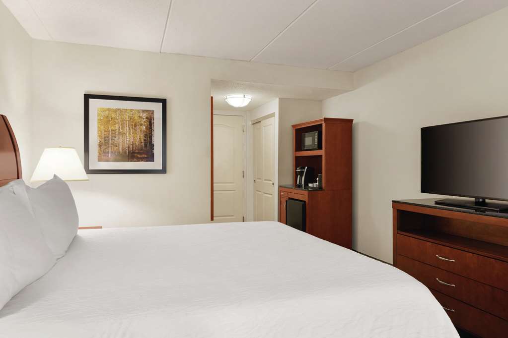 Фото Hilton Garden Inn Shelton