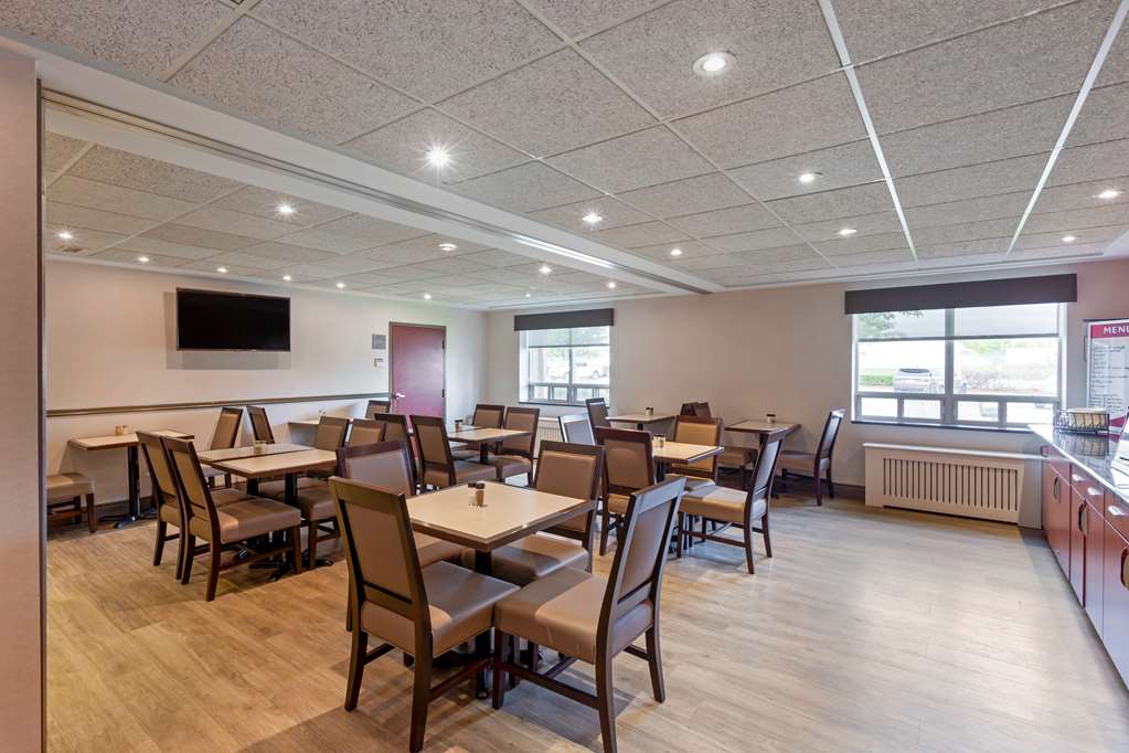 Фото Best Western Plus Burlington Inn & Suites