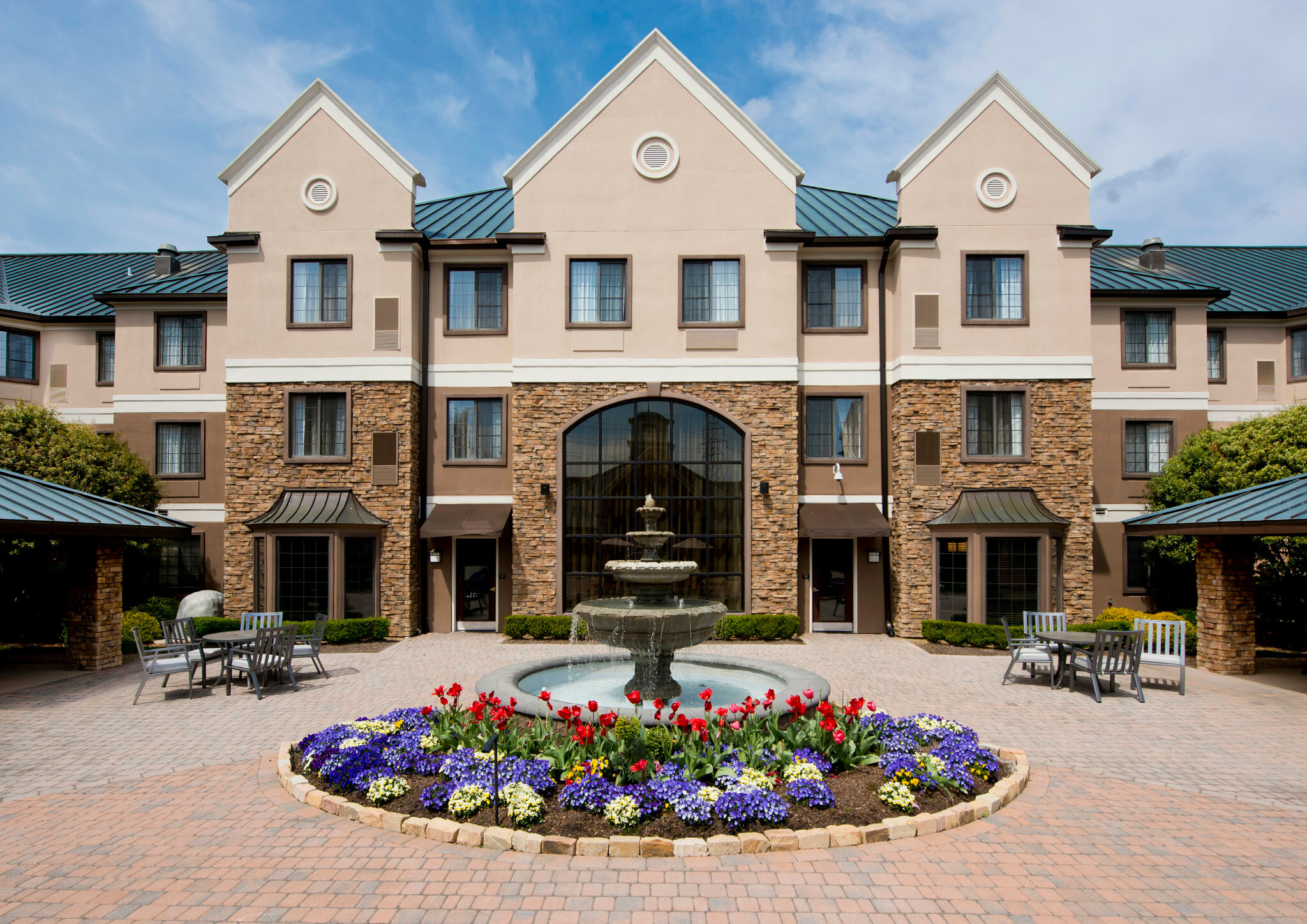 Фото Staybridge Suites Charlotte Ballantyne, an Ihg Hotel