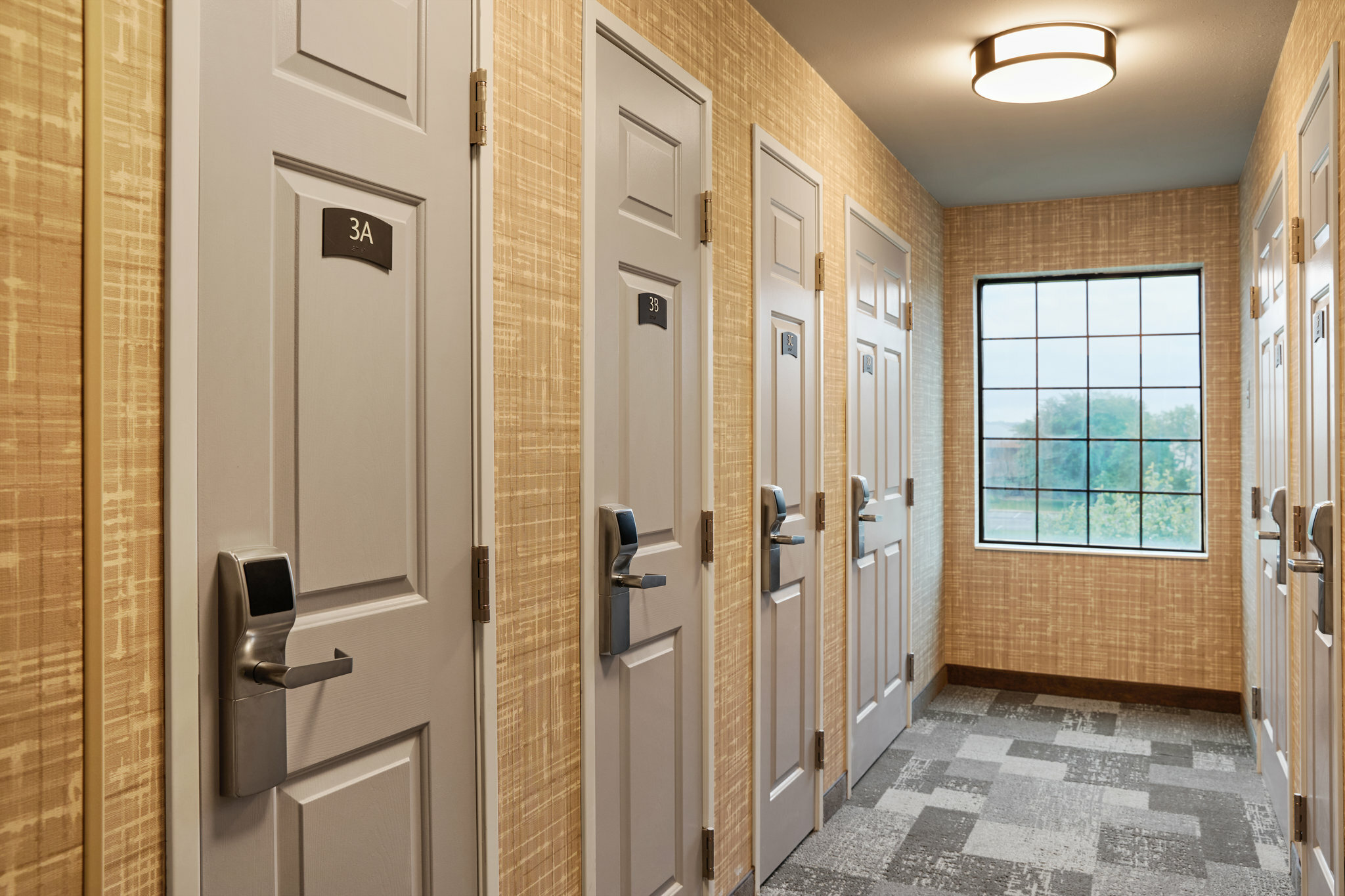 Фото Staybridge Suites Downtown Peoria, an Ihg Hotel