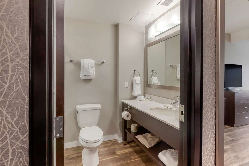 Фото Best Western Premier Northwood Hotel