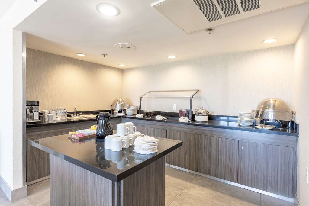 Фото DoubleTree by Hilton Dallas - Richardson