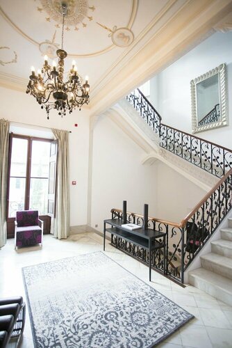 Гостиница L'Avenida Hotel в Сольере