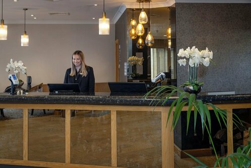 Гостиница Hampshire Court Hotel & SPA в Бейзингстоке