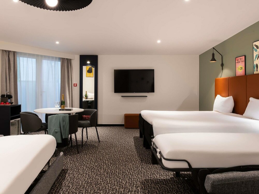 Фото ibis Paris Canal Saint-Martin Hotel