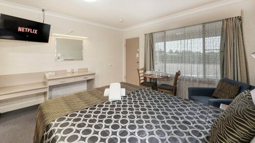 Гостиница Sapphire City Motor Inn, Inverell в Инверелле