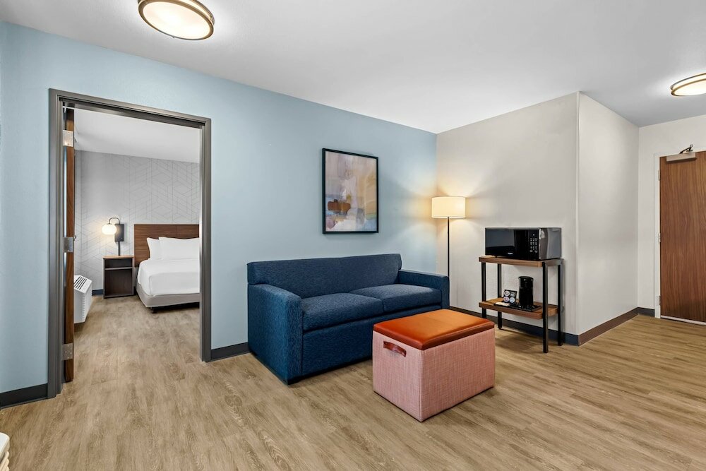 Фото Everhome Suites Temecula