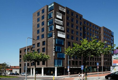 Внешний вид отеля The Social Hub Groningen в Гронингене, фото 1