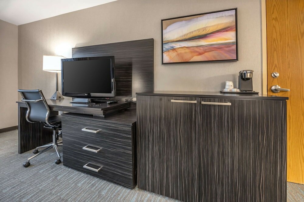 Фото Best Western Plus North Las Vegas Inn & Suites