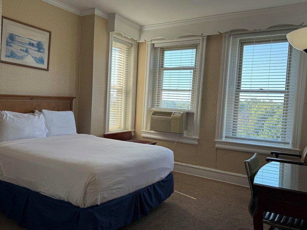 Фото The Baron Hotel
