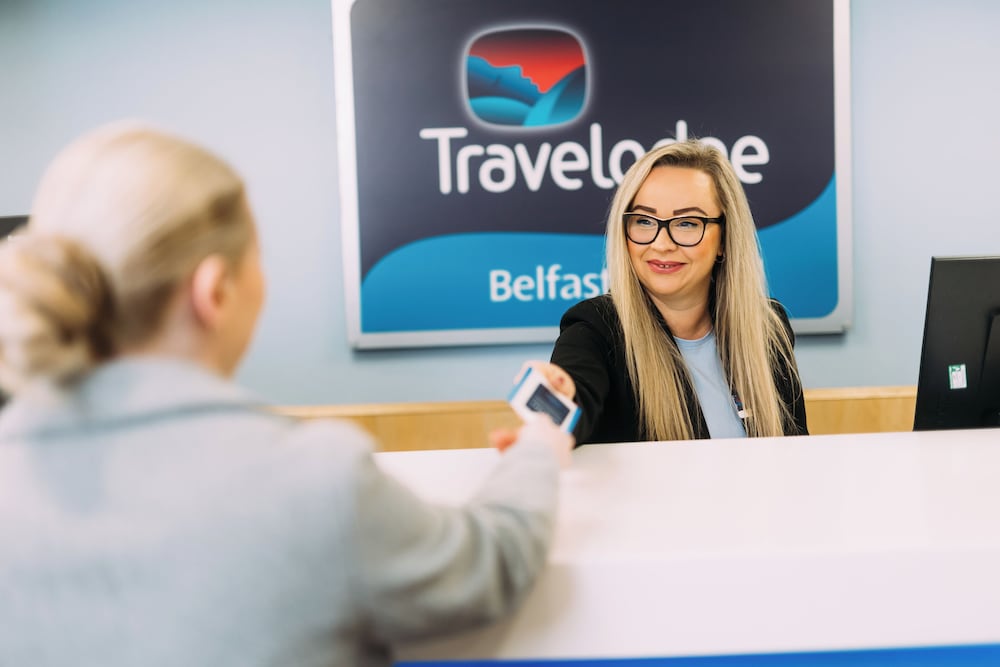 Фото Travelodge Belfast Central
