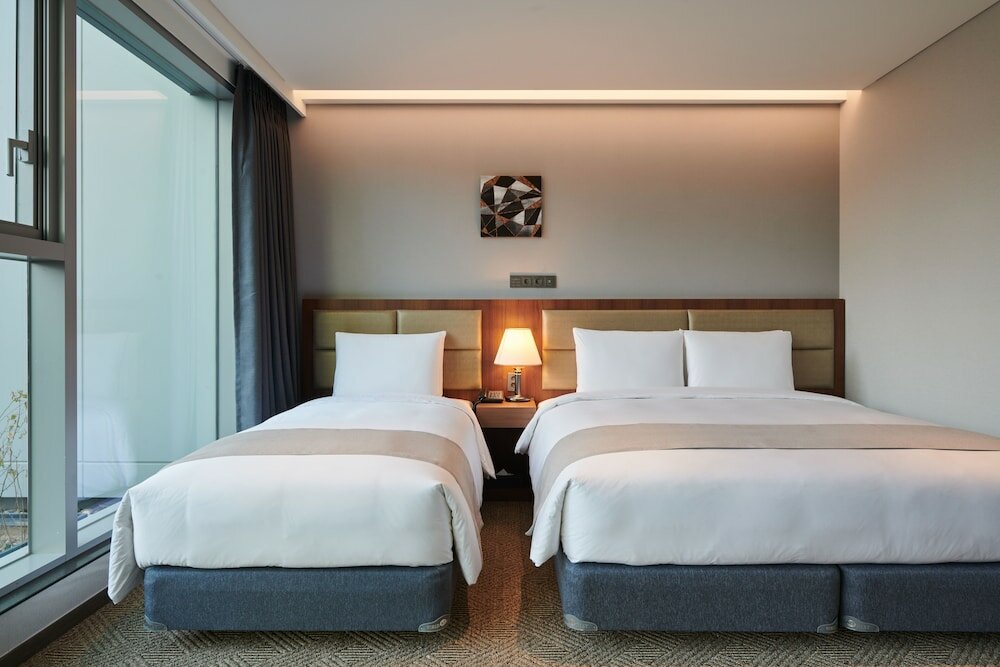 Фото Stanford Hotel Myeongdong