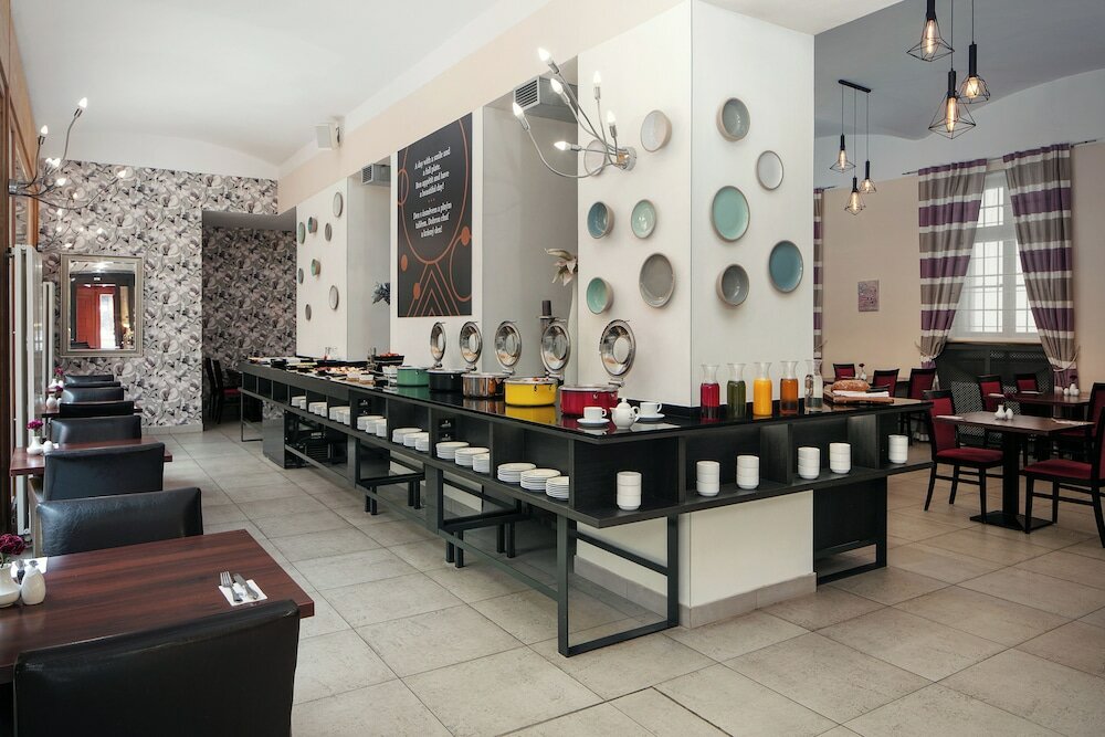 Фото Ea Embassy Prague Hotel