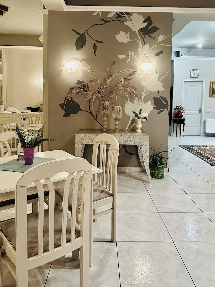 Фото Hotel Ioni