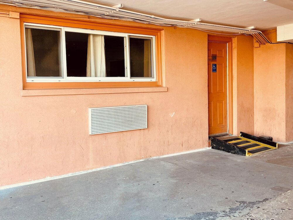 Фото Skylark Motel