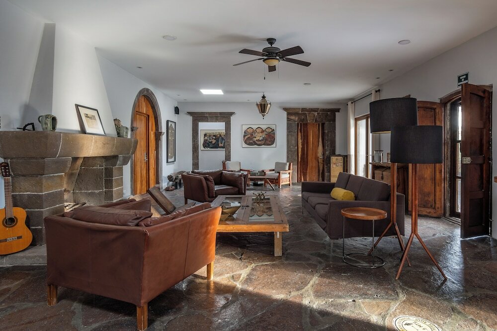 Фото 37870440053