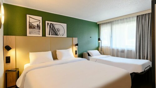 Внешний вид отеля Hotel Campanile Colmar Parc des Expositions в Кольмаре, фото 3