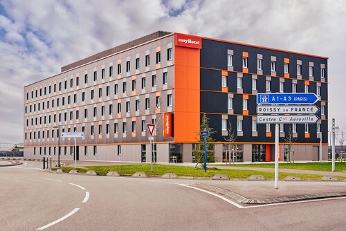Гостиница EasyHotel Paris Charles de Gaulle в Сарселе