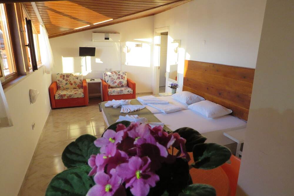 Cumba Apart - 2
