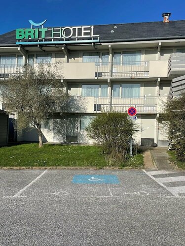 Гостиница Brit Hotel Quimper Sud в Кемпере