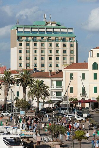 Гостиница Hotel Catalunya в Альгеро