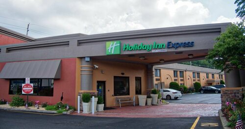 Гостиница Holiday Inn Express Paramus в Хакенсаке