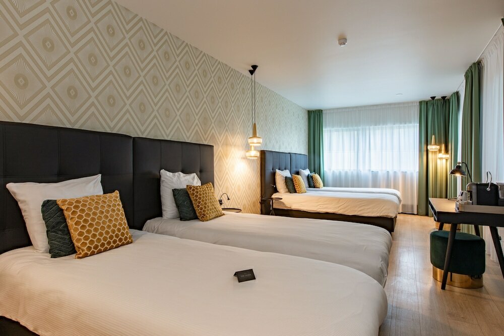 Фото The James Hotel Rotterdam
