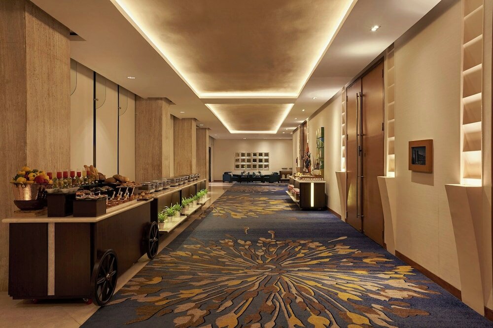 Фото Courtyard by Marriott Mumbai International Airport
