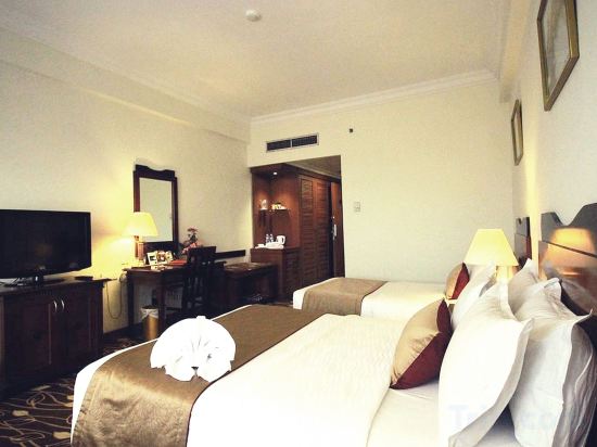 Фото Planet Holiday Hotel & Residence