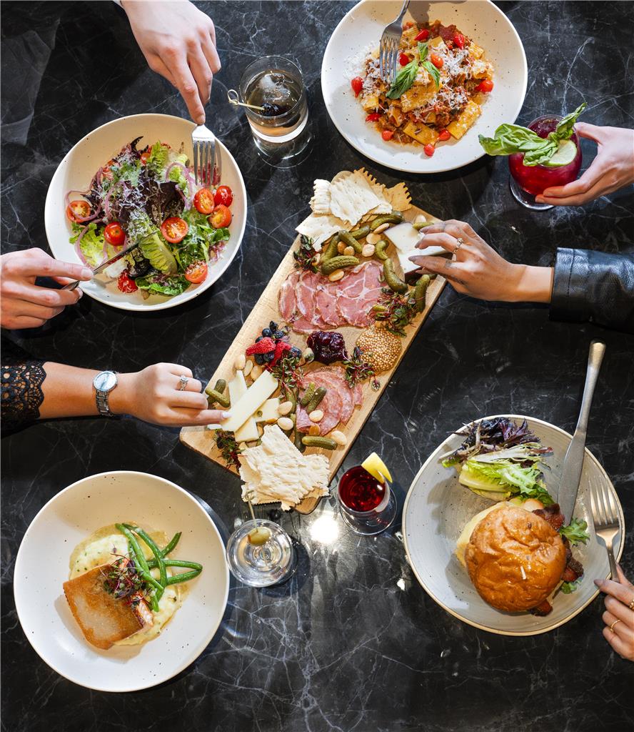 Фото The Sound Hotel Seattle Belltown, Tapestry Collection by Hilton