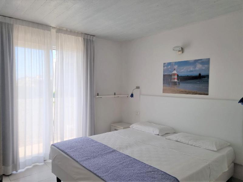 Фото Apparthotel Holiday