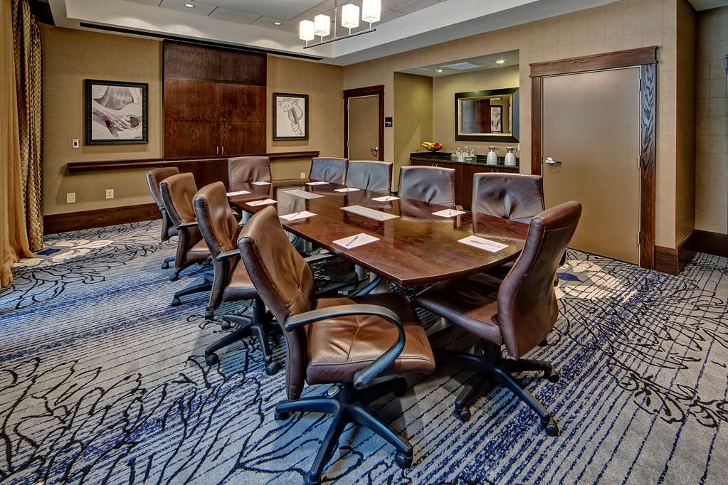 Фото Hampton Inn & Suites Nashville Downtown