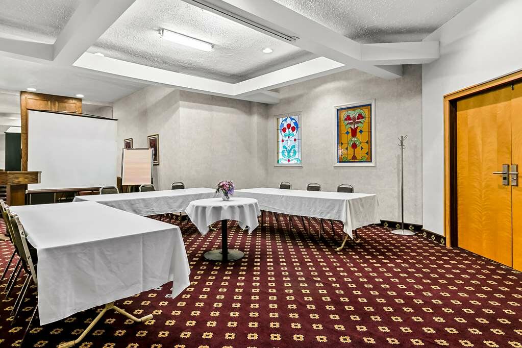 Фото Best Western Downtown Sudbury Centreville